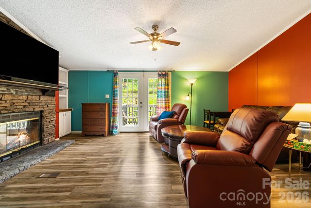 30 Sixth Street, Asheville, NC 28804