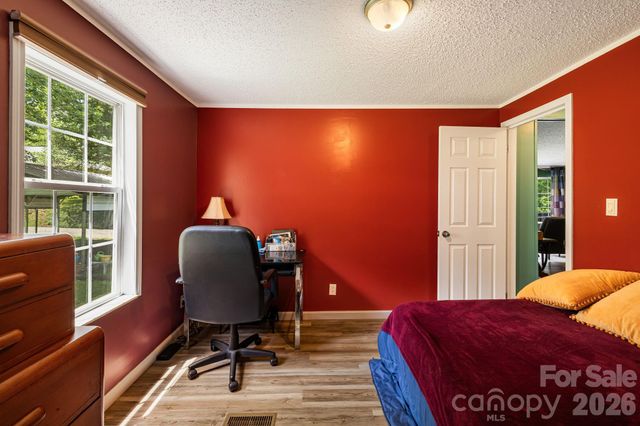 30 Sixth Street, Asheville, NC 28804