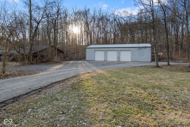 3660 S Conservation Club Road, Morgantown, IN 46160