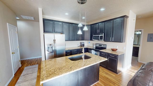 6986 W HARLECH LN, West Valley City, UT 84128