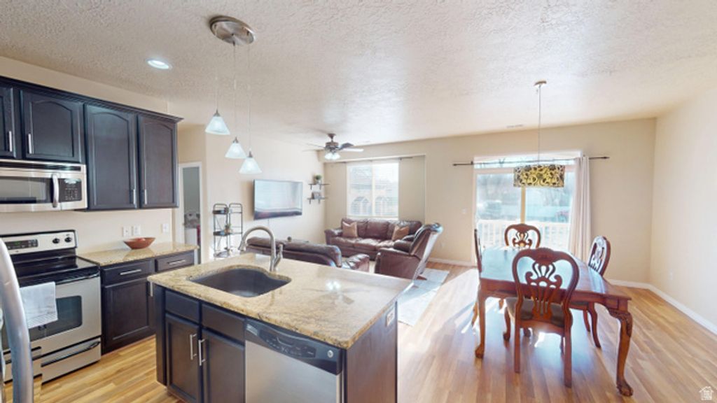 Image 3 of property listing at 6986 W HARLECH LN, West Valley City, UT 84128