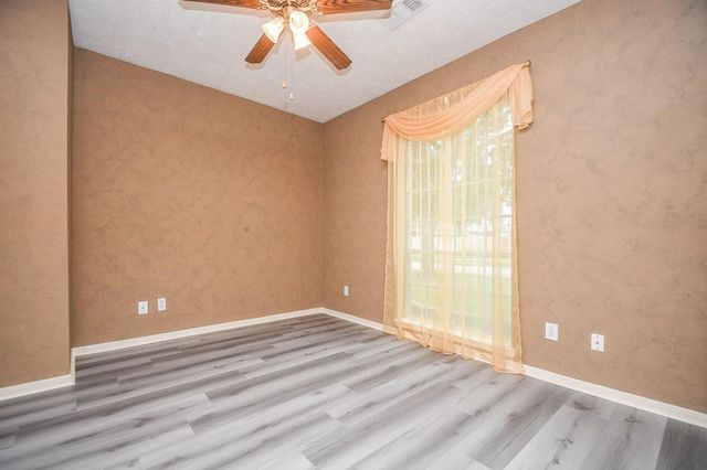 6811 Shelby Oaks Drive, Richmond, TX 77407