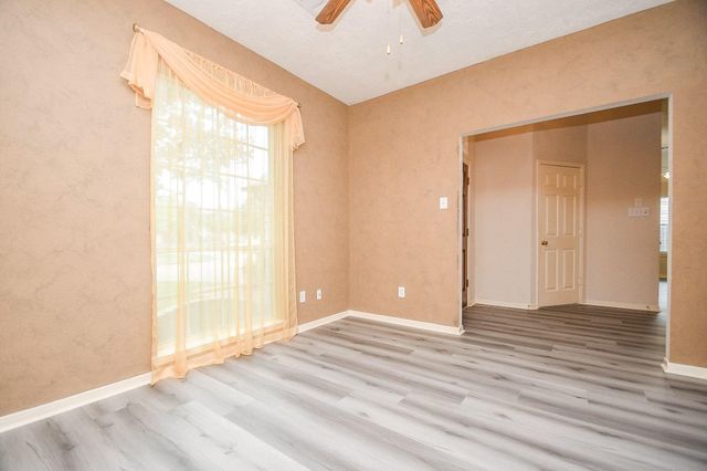 6811 Shelby Oaks Drive, Richmond, TX 77407