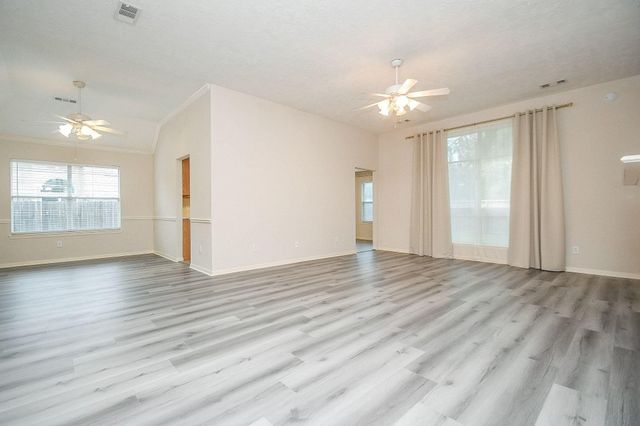 6811 Shelby Oaks Drive, Richmond, TX 77407