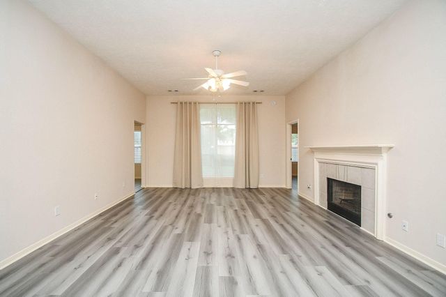 6811 Shelby Oaks Drive, Richmond, TX 77407