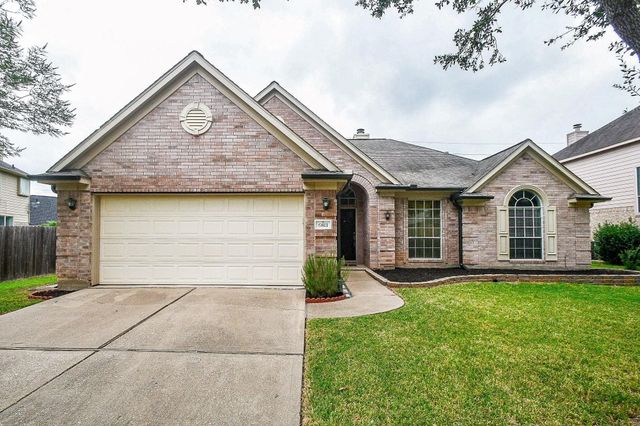 6811 Shelby Oaks Drive, Richmond, TX 77407