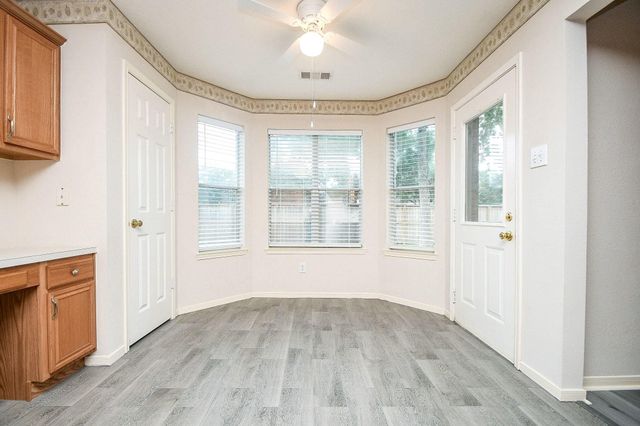6811 Shelby Oaks Drive, Richmond, TX 77407