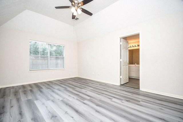 6811 Shelby Oaks Drive, Richmond, TX 77407