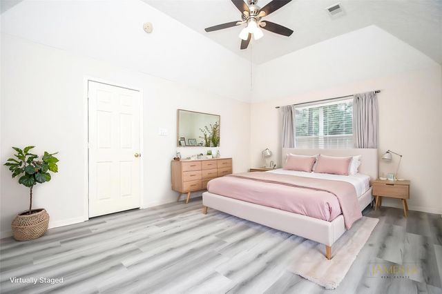 6811 Shelby Oaks Drive, Richmond, TX 77407