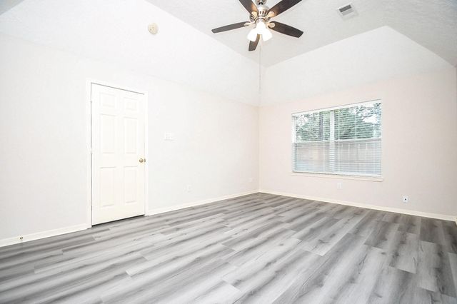 6811 Shelby Oaks Drive, Richmond, TX 77407