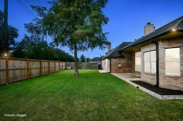 6811 Shelby Oaks Drive, Richmond, TX 77407