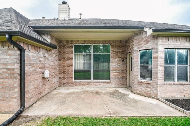 6811 Shelby Oaks Drive, Richmond, TX 77407