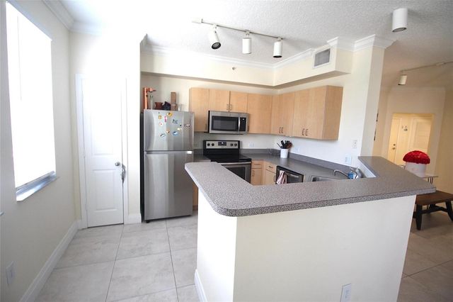 533 NE 3rd Avenue 227, Fort Lauderdale, FL 33301