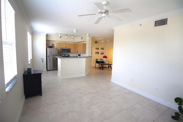 533 NE 3rd Avenue 227, Fort Lauderdale, FL 33301
