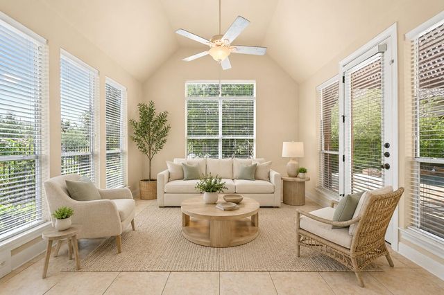 111 WHITLEY DR, Austin, TX 78738