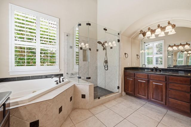 111 WHITLEY DR, Austin, TX 78738