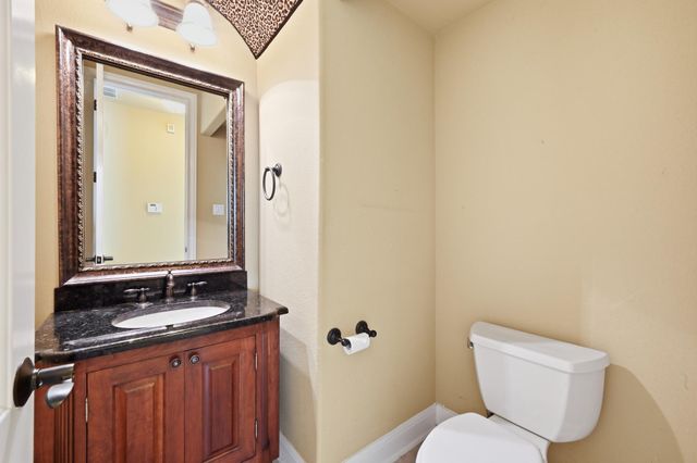 111 WHITLEY DR, Austin, TX 78738