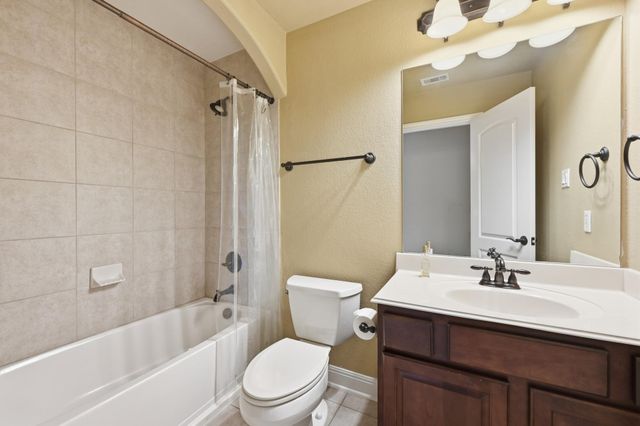 111 WHITLEY DR, Austin, TX 78738