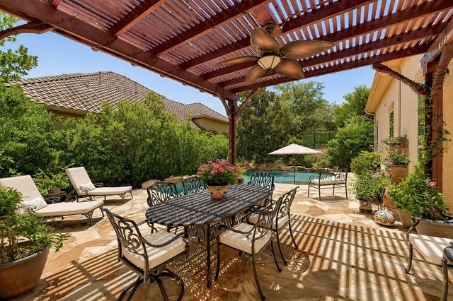 111 WHITLEY DR, Austin, TX 78738