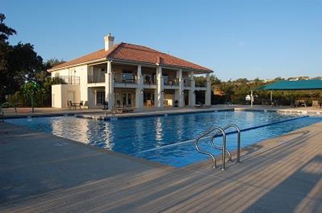 111 WHITLEY DR, Austin, TX 78738