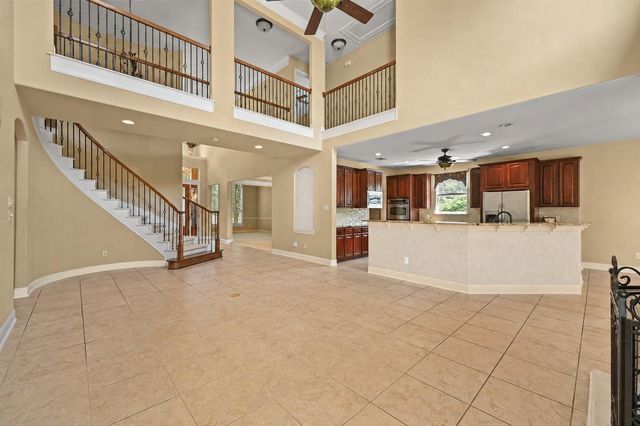 111 WHITLEY DR, Austin, TX 78738