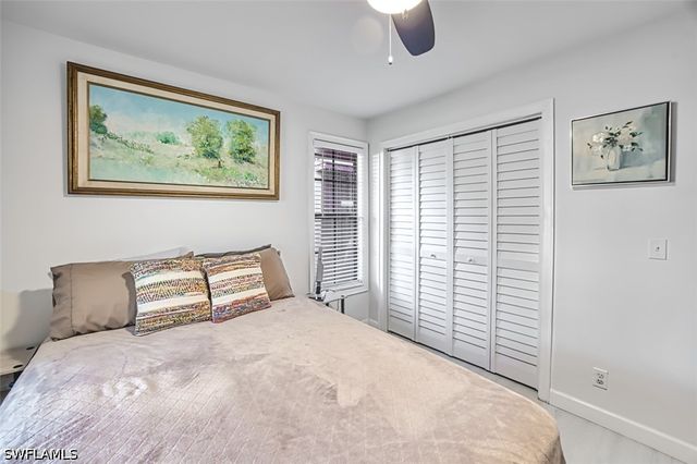 2490 Outrigger LN, Naples, FL 34104