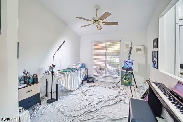 2490 Outrigger LN, Naples, FL 34104