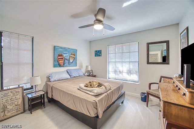 2490 Outrigger LN, Naples, FL 34104
