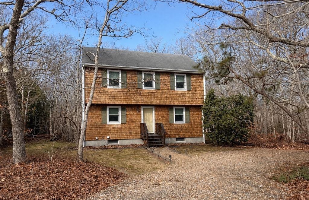 52 Windsor Drive, Edgartown, MA 02539