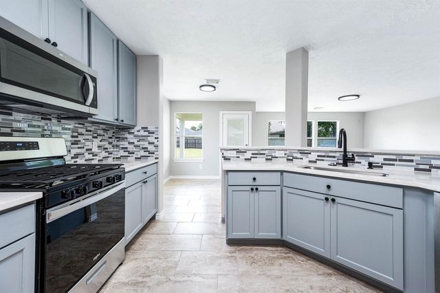 6701 Hidden Colony Lane, League City, TX 77539