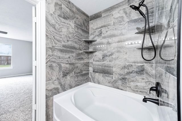 6701 Hidden Colony Lane, League City, TX 77539