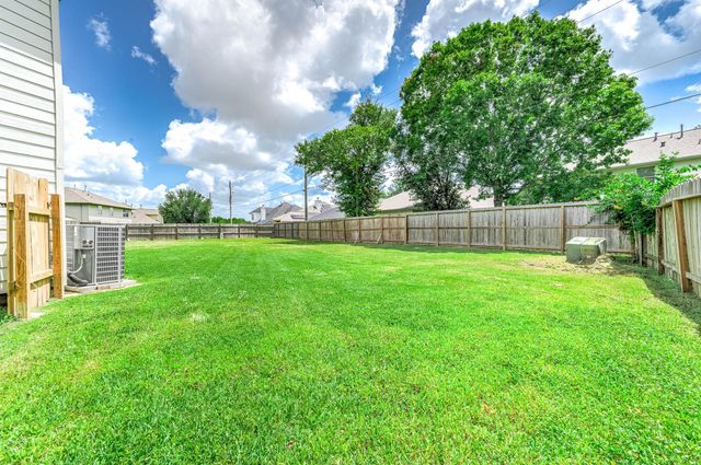 6701 Hidden Colony Lane, League City, TX 77539