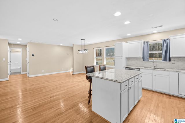 145 N LAKESHORE DRIVE, Talladega, AL 35160