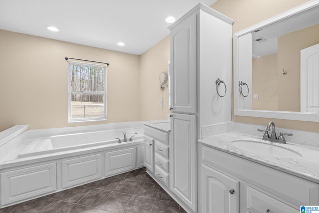 145 N LAKESHORE DRIVE, Talladega, AL 35160