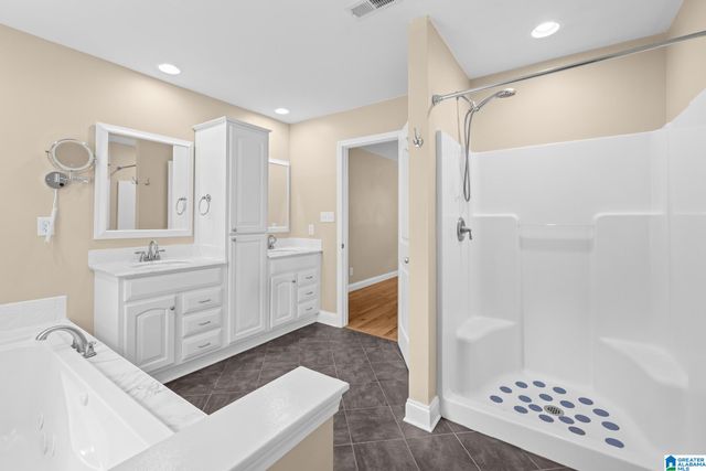 145 N LAKESHORE DRIVE, Talladega, AL 35160