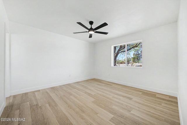 2902 W Vermont Street, Tucson, AZ 85746