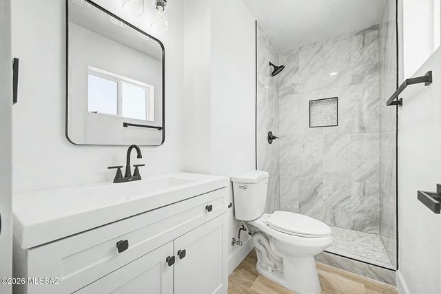 2902 W Vermont Street, Tucson, AZ 85746