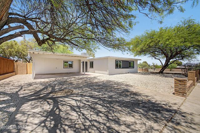 2902 W Vermont Street, Tucson, AZ 85746
