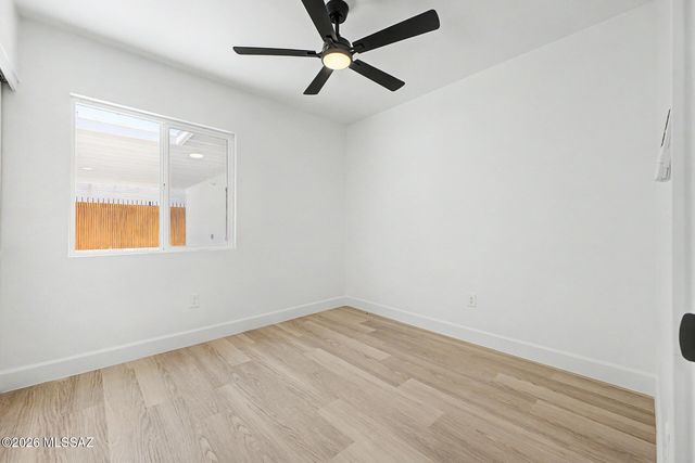 2902 W Vermont Street, Tucson, AZ 85746