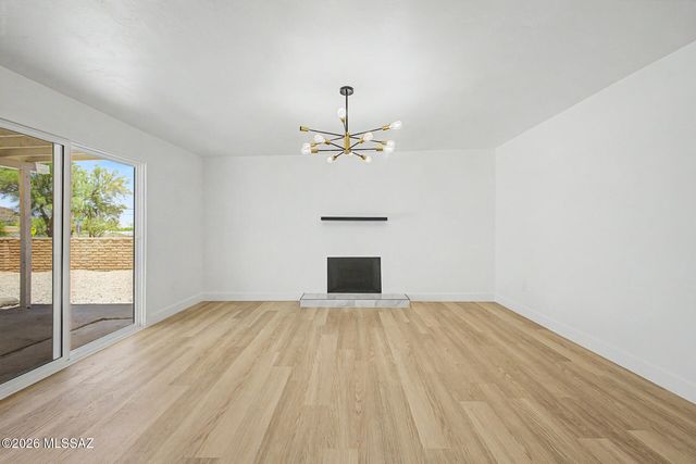 2902 W Vermont Street, Tucson, AZ 85746