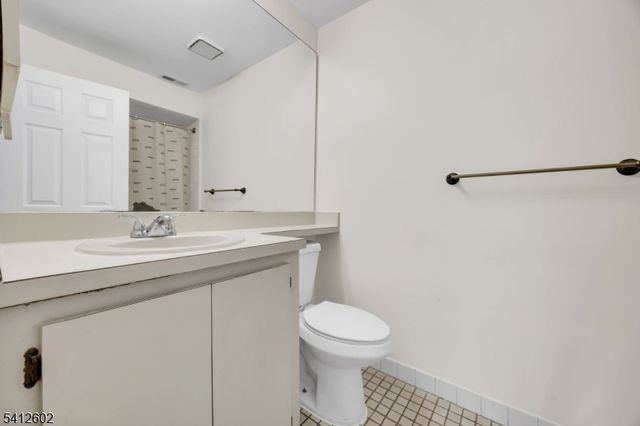 113 Heather Ct, Edison Twp., NJ 08820