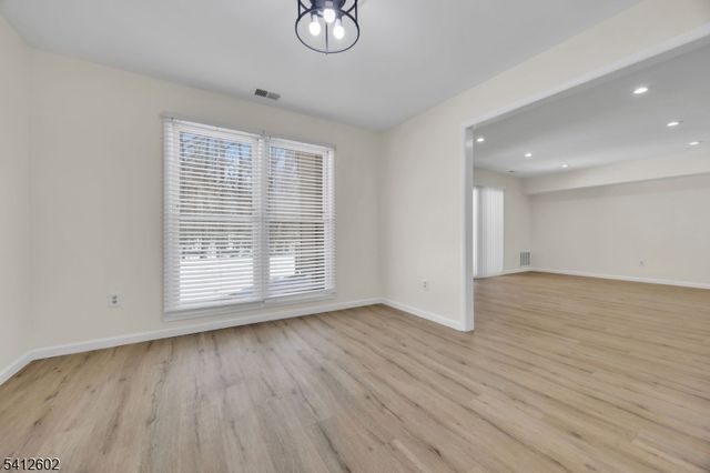 113 Heather Ct, Edison Twp., NJ 08820