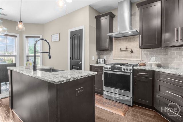 1095 Saint Catherine Circle, Richmond Hill, GA 31324