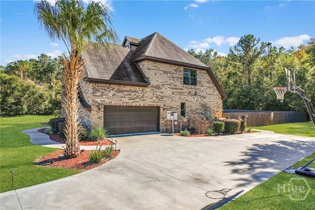 1095 Saint Catherine Circle, Richmond Hill, GA 31324