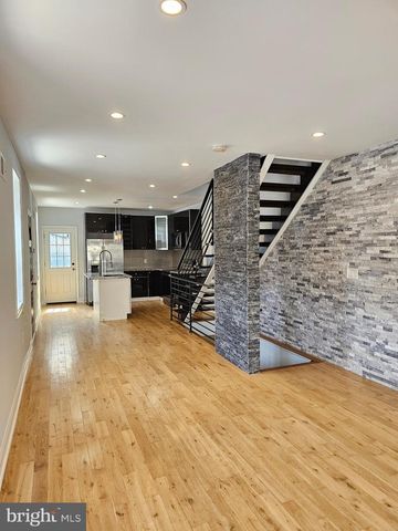 2100 CROSS ST, Philadelphia, PA 19146