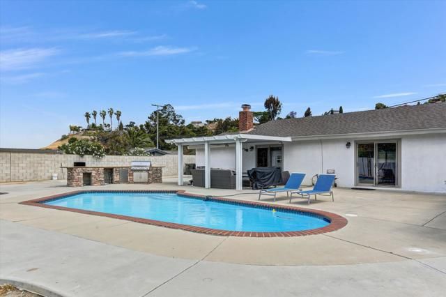 236 Camino Elevado, Bonita, CA 91902