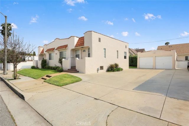 2306 W Alhambra Road, Alhambra, CA 91801