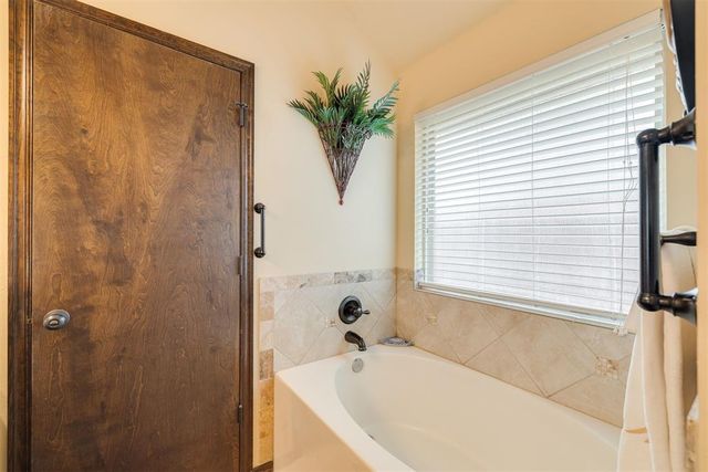 2232 NW 194th Street, Edmond, OK 73012