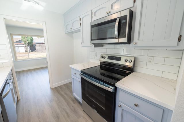1056 Springoak Way, Stockton, CA 95209