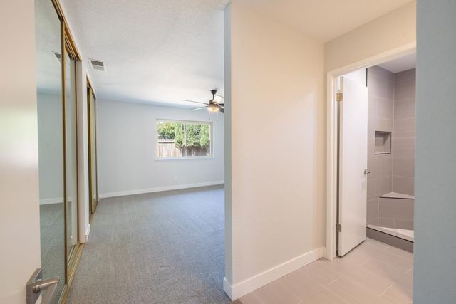 1056 Springoak Way, Stockton, CA 95209